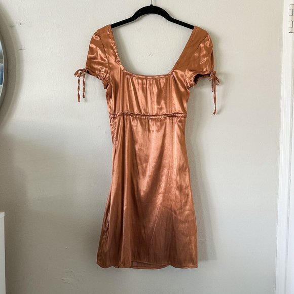 Tiger Mist Satin Cap Sleeve Bodycon Dress Size Small - Picture 8 of 9